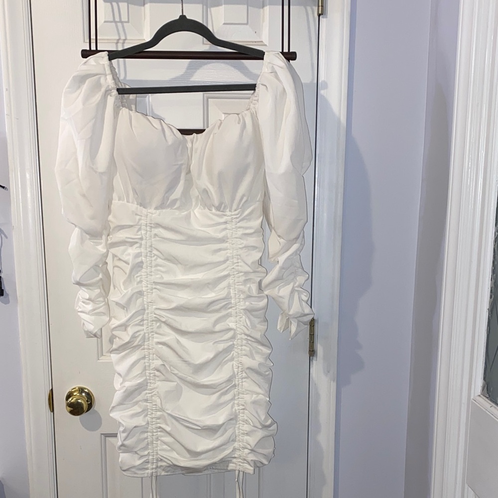 Muy Muysexy body con ruched dress